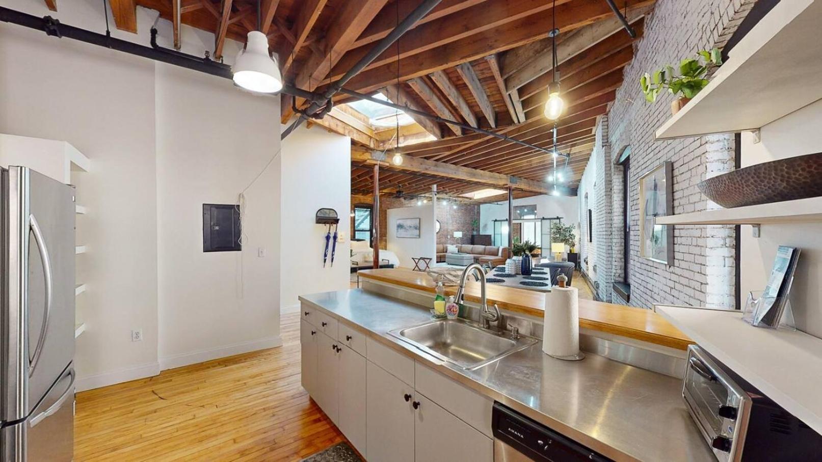 Destiny Lofts' Copley Suite Boston Exterior photo